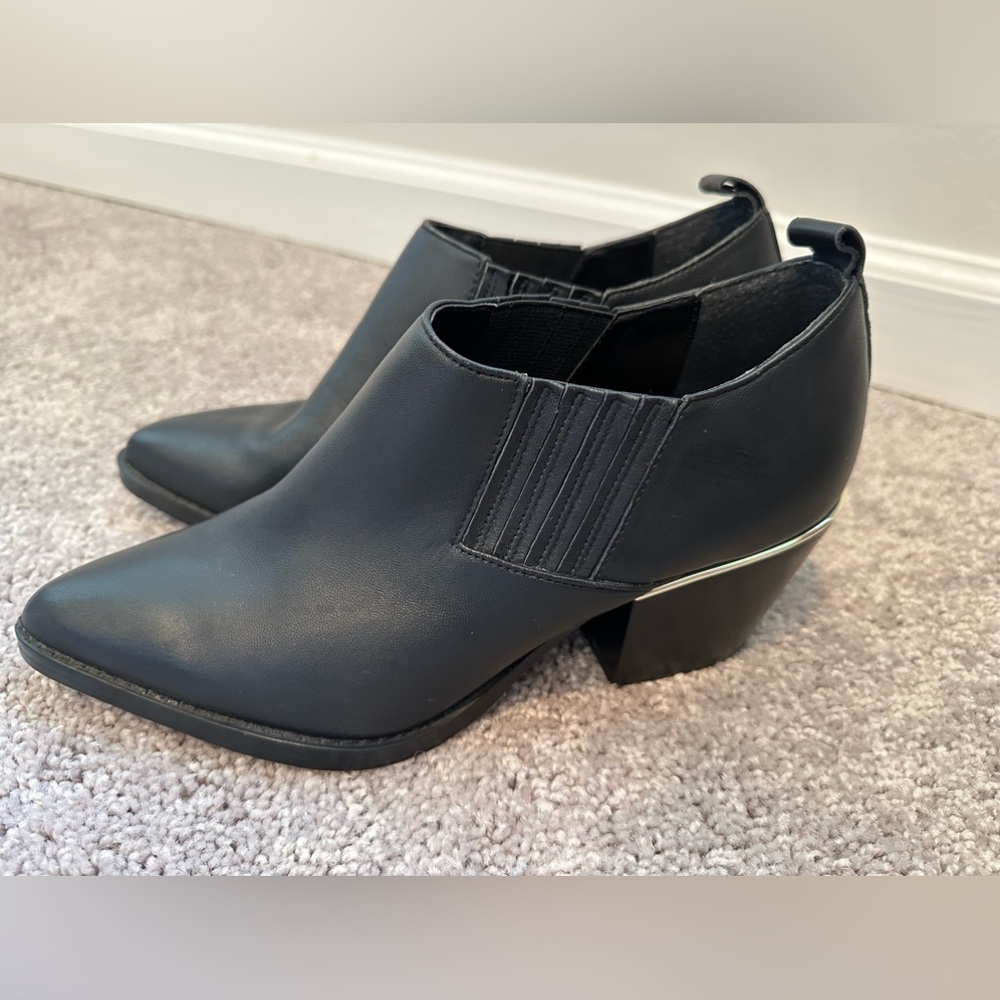 Bleecker and Bond like NEW Black Leather Booties Size 8.5